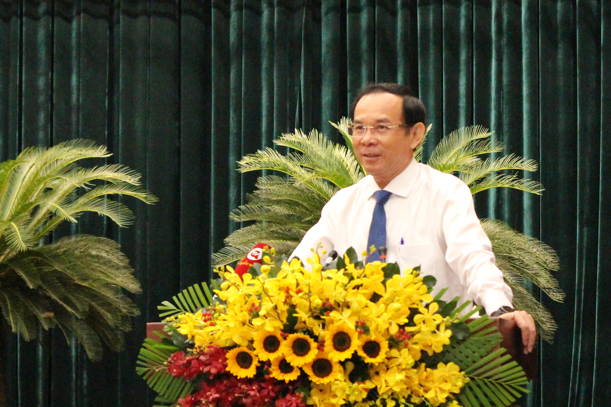 Bí thư Thành ủy TP. Hồ Chí Minh Nguyễn Văn Nên phát biểu tại Kỳ họp thứ 11 (Ảnh: H.H.).